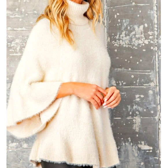 Only 2 left! S/M Fuzzy Eyelash Turtleneck Dolmam Poncho - Picture 6 of 6